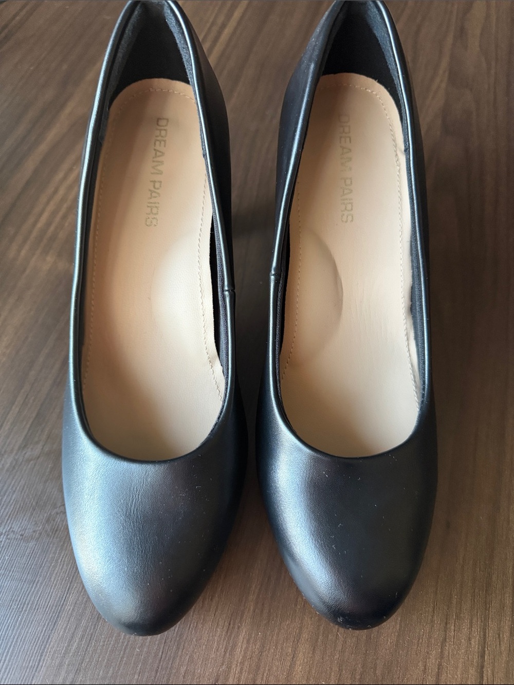 Dream Pairs Black Round-Toe Low Heel Pumps